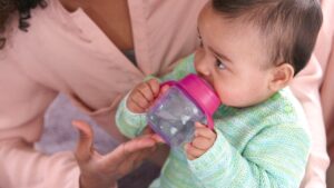 consumo de água para bebês