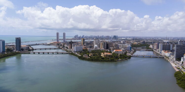 Recife aguenta? A cidade sob alerta máximo