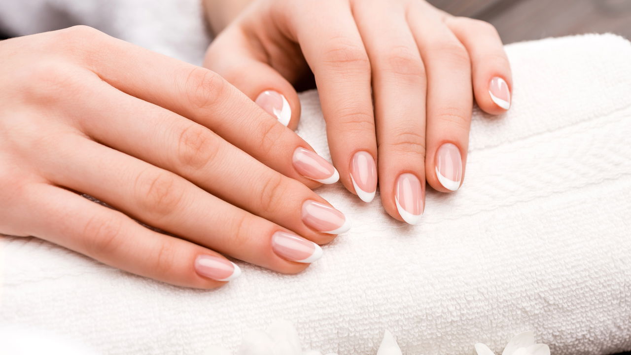 Unhas naturais que exalam saúde e elegância