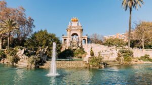 Praças da Espanha, o coração cultural das cidades