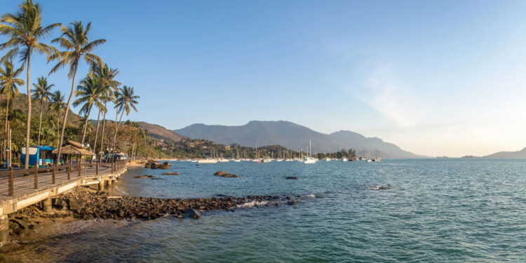 O paraíso tropical brasileiro, um refúgio no litoral de São Paulo