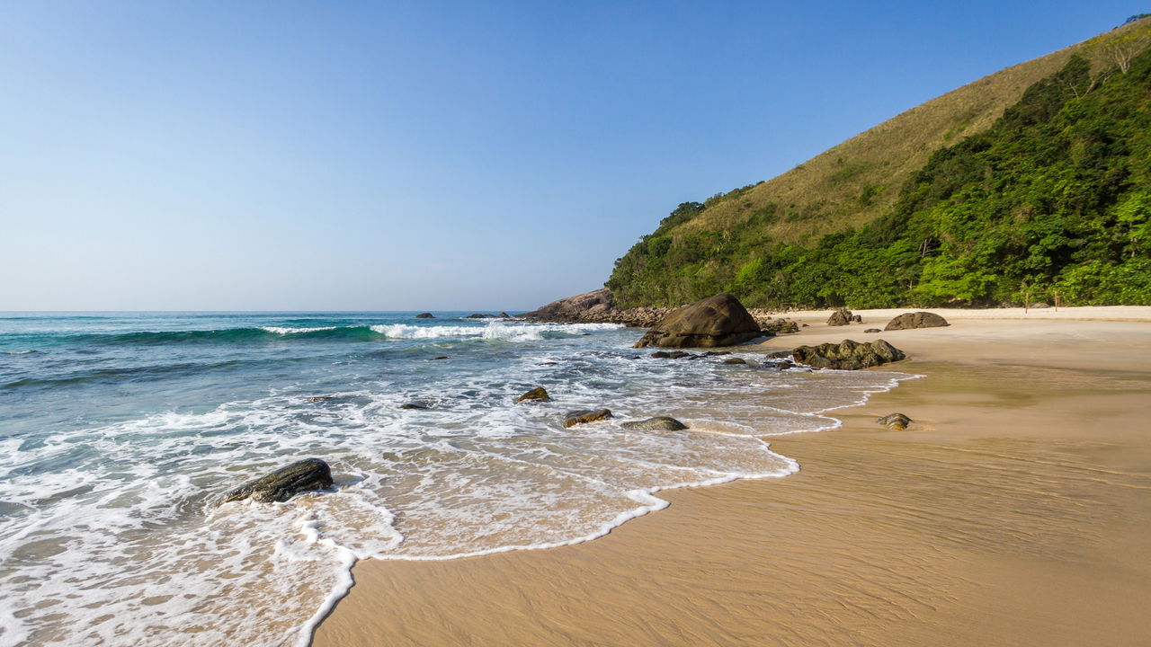 Essas praias escondidas no litoral de SP vão te surpreender