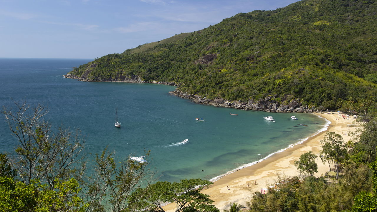 Essas praias escondidas no litoral de SP vão te surpreender