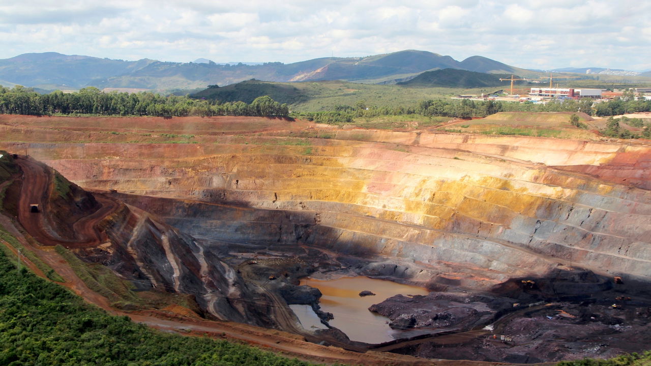 Como uma cidade nas alturas atrai pessoas em busca de fortuna