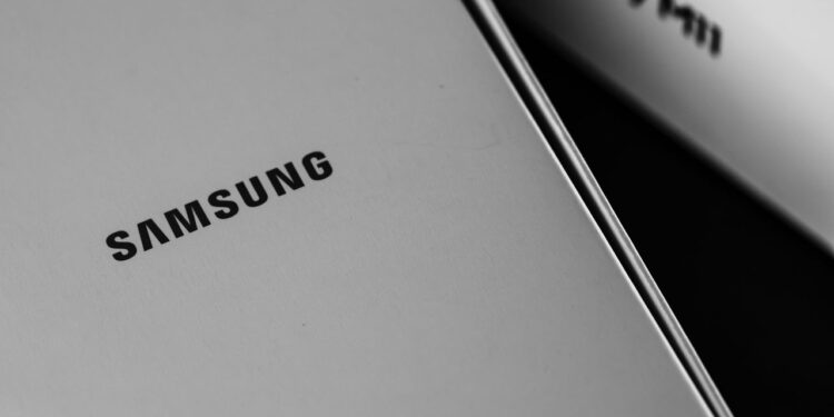 Samsung encerra suporte para esse modelo e decisão surpreende usuários