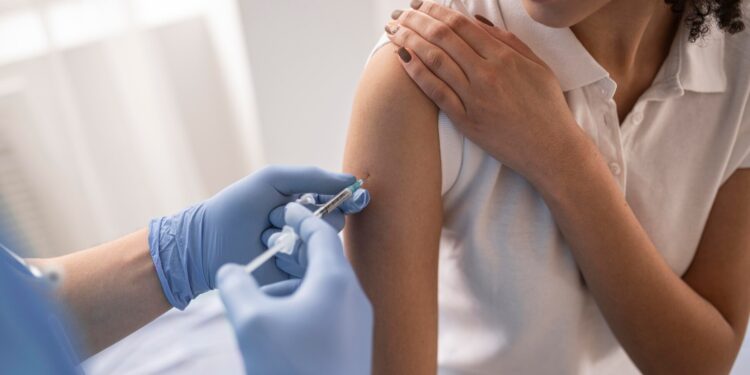 Vacina da gripe 2025 já está disponível! Veja mais.