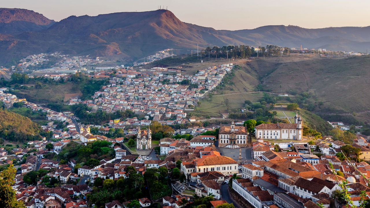 Essa cidade nas montanhas esconde paisagens deslumbrantes