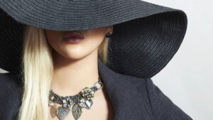 Este item voltou à moda e está transformando os looks do ano