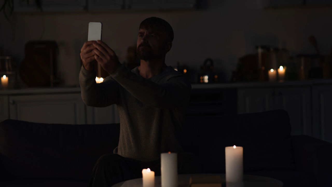 Se o mundo inteiro ficasse sem luz, o que realmente aconteceria?