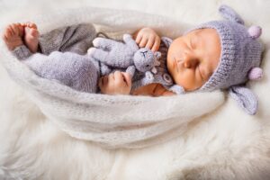 Baby reborn: fenômeno cresce dia após dia. Imagem: FreePik
