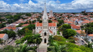 Por que alguns municípios do Brasil permanecem com menos de 2.000 habitantes?