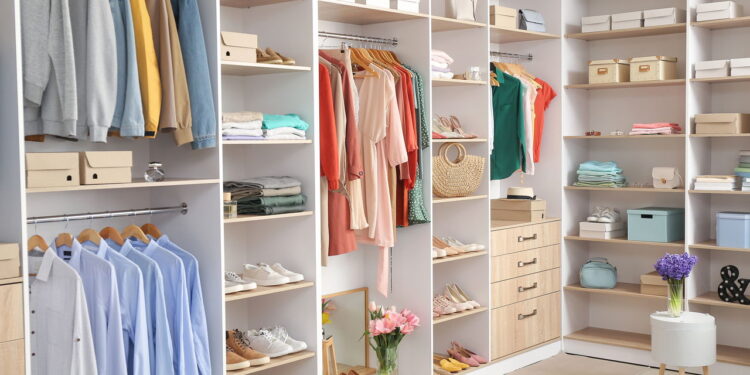 O guarda-roupa cápsula é o segredo para um estilo elegante e sem complicações?