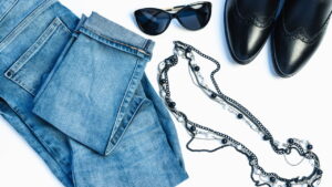 Quer um guarda-roupa funcional? Veja como criar diversos looks com as mesmas peças