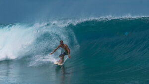 O paraíso tropical que conquistou surfistas do mundo todo