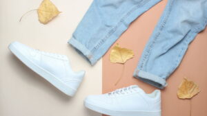O segredo de looks versáteis com tênis branco que todo mundo ama