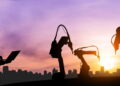 capa - https://revistaanamaria.com.br/noticias/bracos-roboticos…entam-eficiencia/ ‎