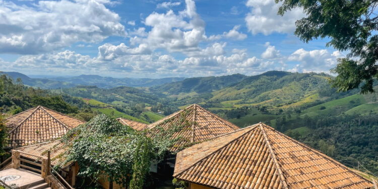 Serra Negra conquista viajantes com natureza exuberante e águas terapêuticas