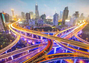 A cidade futurista que preserva raízes milenares