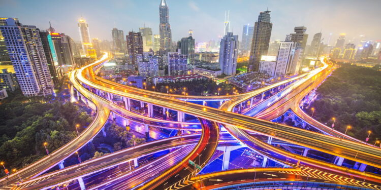 A cidade futurista que preserva raízes milenares