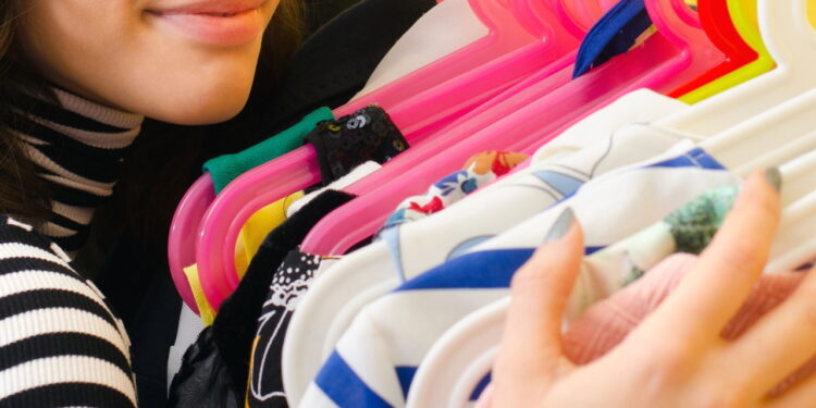 As melhores ideias para criar novos looks com roupas que você já tem