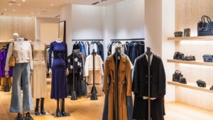 Transforme seu look com o poder ousado dos casacos-vestidos
