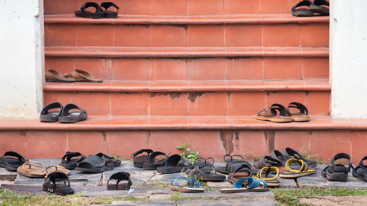 Por que o mito do chinelo virado ainda assusta tantas pessoas