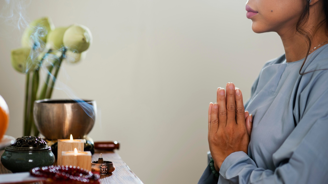 cantinho para yoga e meditação