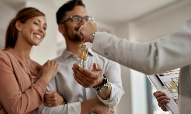 Comprar um imóvel vale a pena? Imagem: FreePik