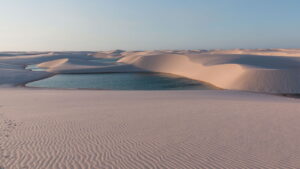 O deserto mais surpreendente do Brasil muda com a chuva