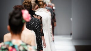 Tendências que vão dominar a moda na primavera de 2025