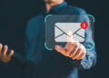 O e-mail completa 50 anos e prova que ainda é insubstituível