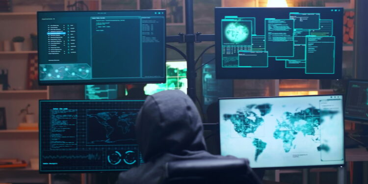 Ilustração de hacker - Créditos: depositphotos.com / YAY_Images