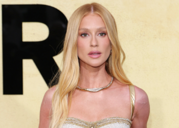 Marina Ruy Barbosa abandona fios ruivos. Imagem: Daniele Venturelli / Getty-Images