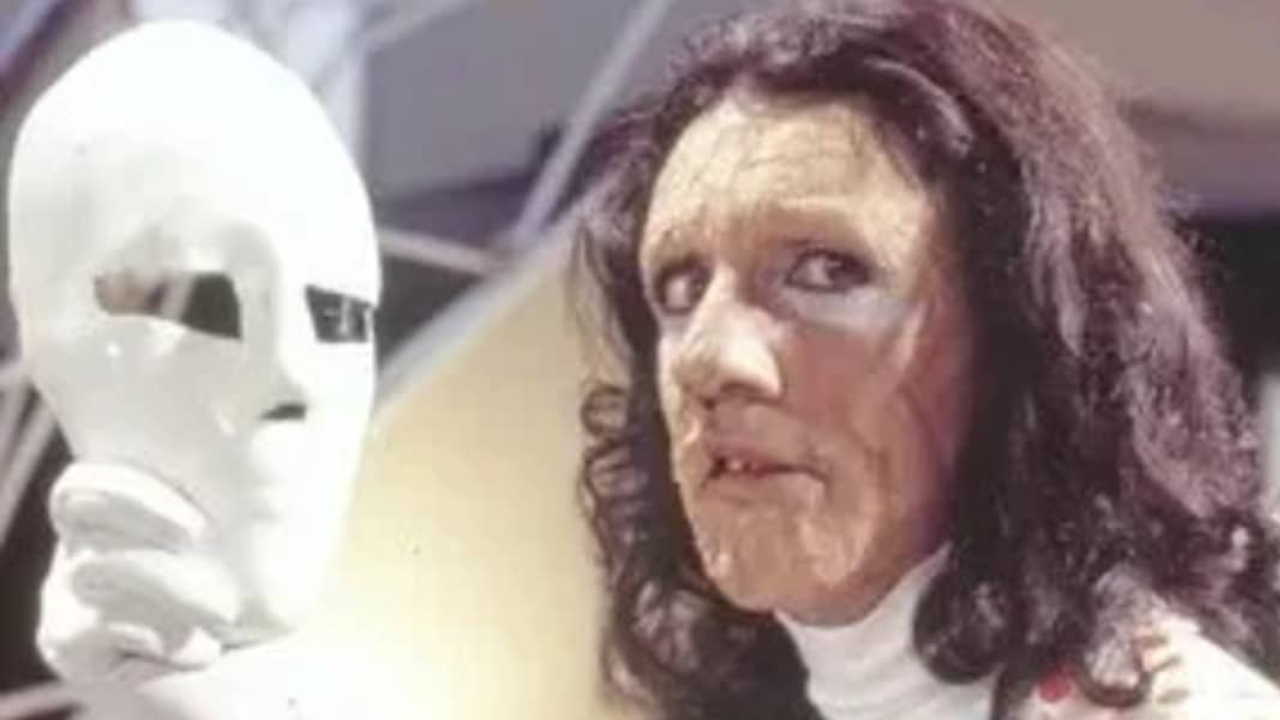 o mascarado novela 'A Viagem'
