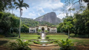 Cidade brasileira se destaca entre os melhores refúgios naturais