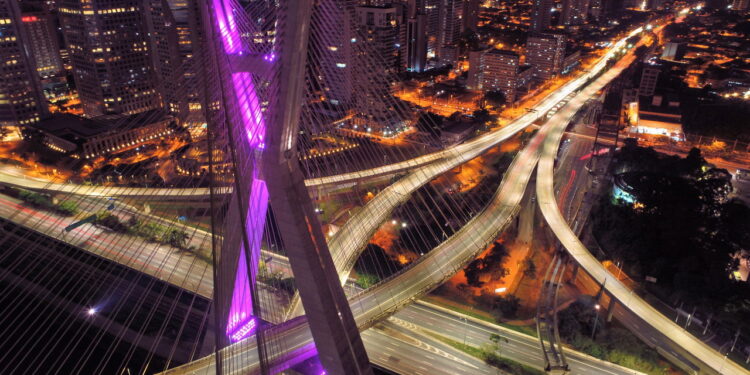 São Paulo a noite - Créditos: depositphotos.com / Cristian_Lourenco