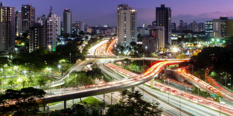 São Paulo a noite - Créditos: depositphotos.com / julioricco