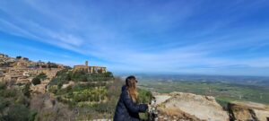 Toscana é famosa pelas paisagens e pelo vinho Brunello de Montalcino - Crédito: Paty Moraes Nobre/Arquivo Pessoal