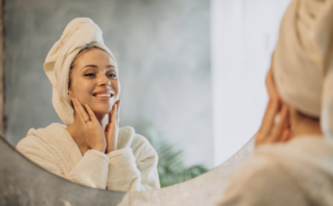 Confira os erros mais comuns do skincare. Foto: FreePik