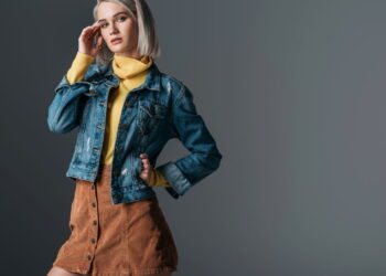 Ilustração de mulher com look - Créditos: depositphotos.com / AllaSerebrina