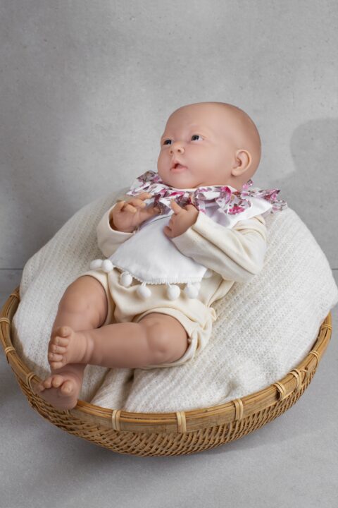Bebê reborn em Vale Tudo não fez sucesso. Foto: FreePik