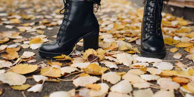 Essa bota voltou com tudo e promete dominar os looks de inverno