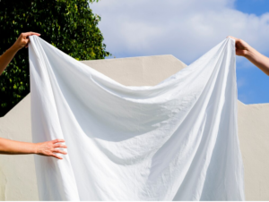Como cuidar das roupas de cama? Foto: FrePik