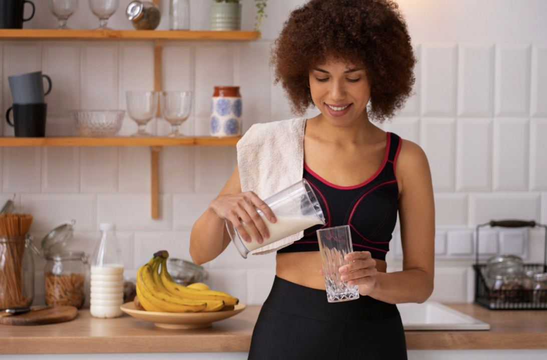 Adultos podem consumir leite? Foto: FreePik