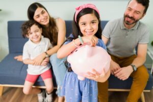 Educação financeira para crianças - veja como ensinar. Foto: FreePik