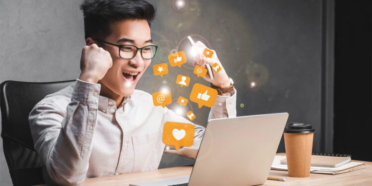 Ilustração de homem e emojis - Créditos: depositphotos.com / VitalikRadko