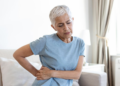 Veja como é o tratamento de fibromialgia. Foto: FreePik