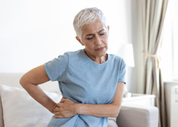 Veja como é o tratamento de fibromialgia. Foto: FreePik