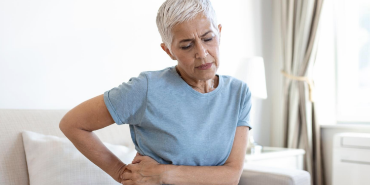 Veja como é o tratamento de fibromialgia. Foto: FreePik