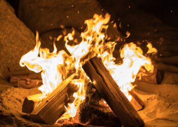 Entenda a simbologia dos elementos de festa junina. Foto: FreePik